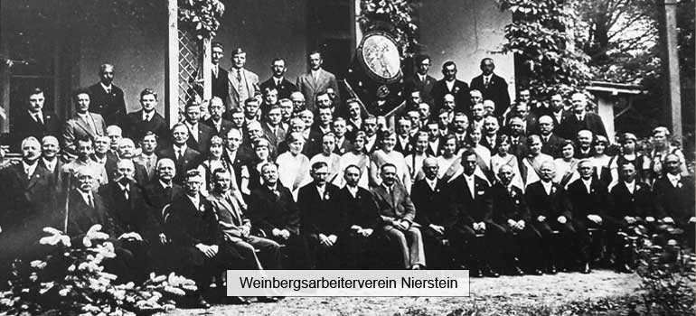 historische Versammlung Weinbergarbeiter Nierstein